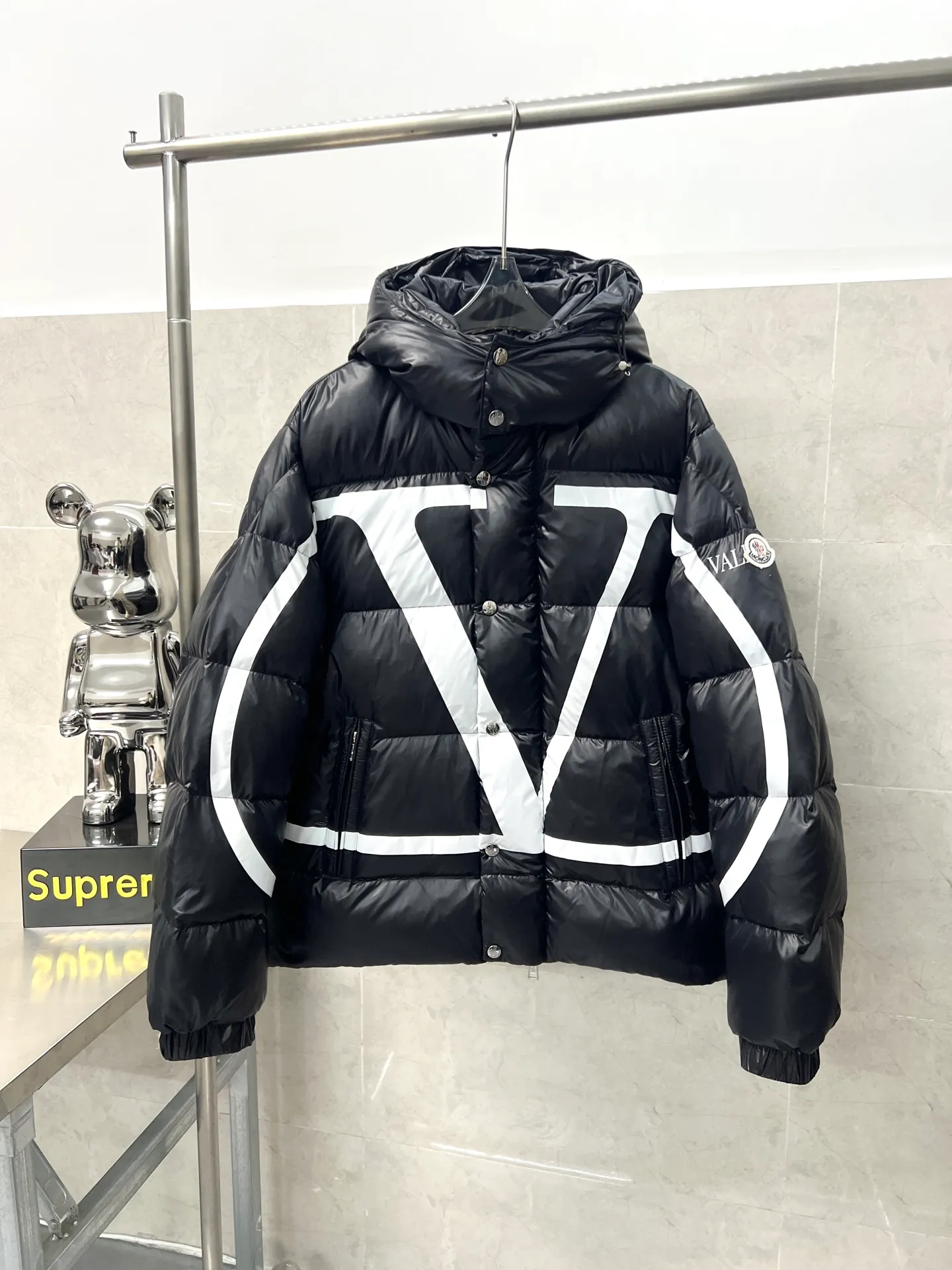 P820 ​​Moncler jointly branded Valentino down jacket Size: 1234