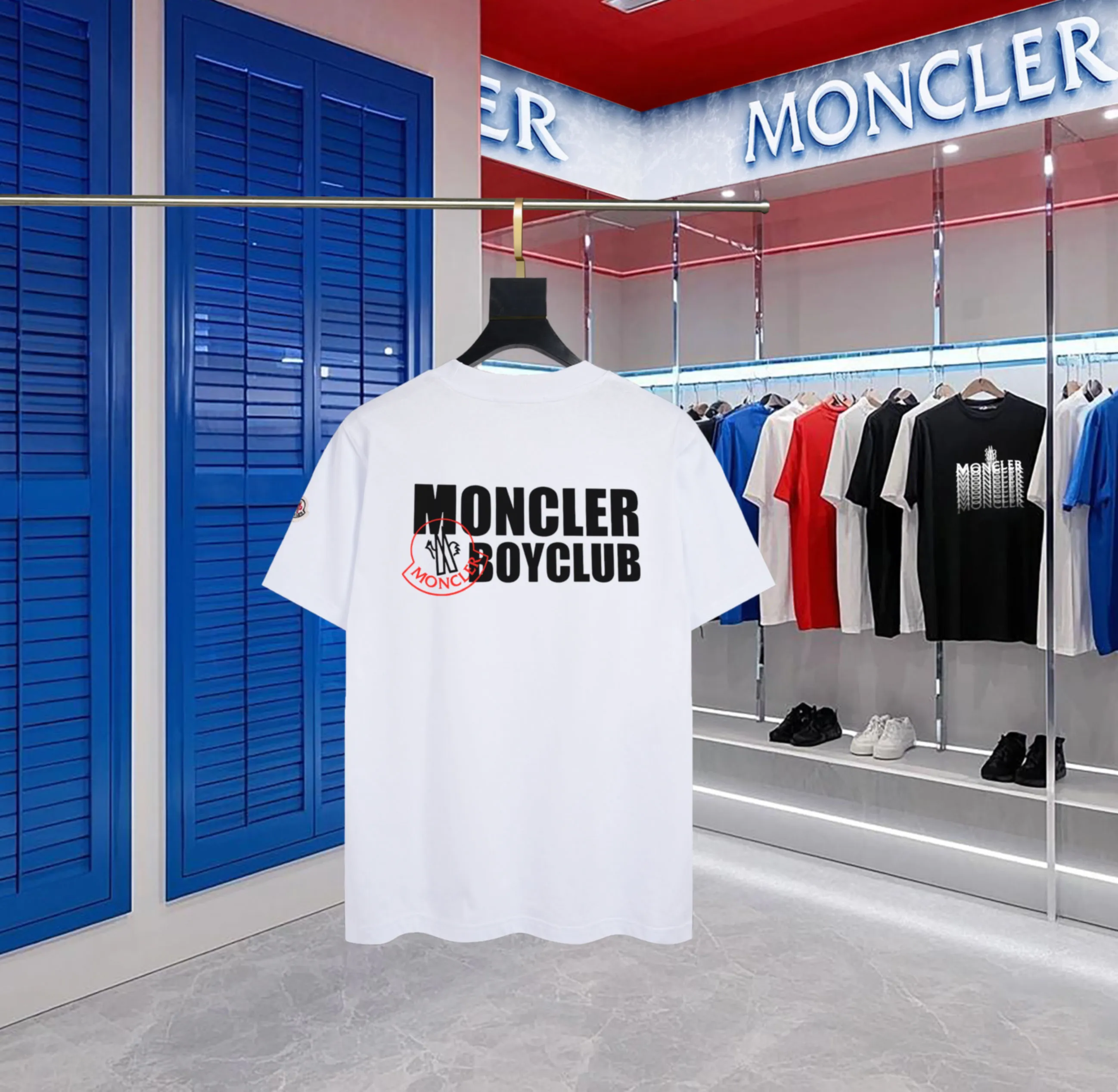 P140 💰Upgraded version "Mobile phone smart sensor ~ NFC chip armband ~ direct access to the official website for anti-counterfeiting" "Moncler ~ Mouth Mouth" 2025 new high-quality round neck short-sleeved T-shirt. The cuffs have imported embroidered labels. Customized dyeing, very comfortable to touch. Super versatile and good-looking short-sleeved. Complete with three labels. Non-market ordinary version. Feel free to compare. Quality is absolutely guaranteed! ‼ First of all, this original fabric is all custom-woven with 32-count double yarn fabric, 250G, and the weight is the same‼ Fine workmanship, double waistcoat method, double waistcoat method, double waistcoat method makes the whole dress more three-dimensional, which is not a craft that ordinary T-shirts can achieve🤪 Size: S-M-L-XL-2XL Color: black, white, apricot, same style for men and women