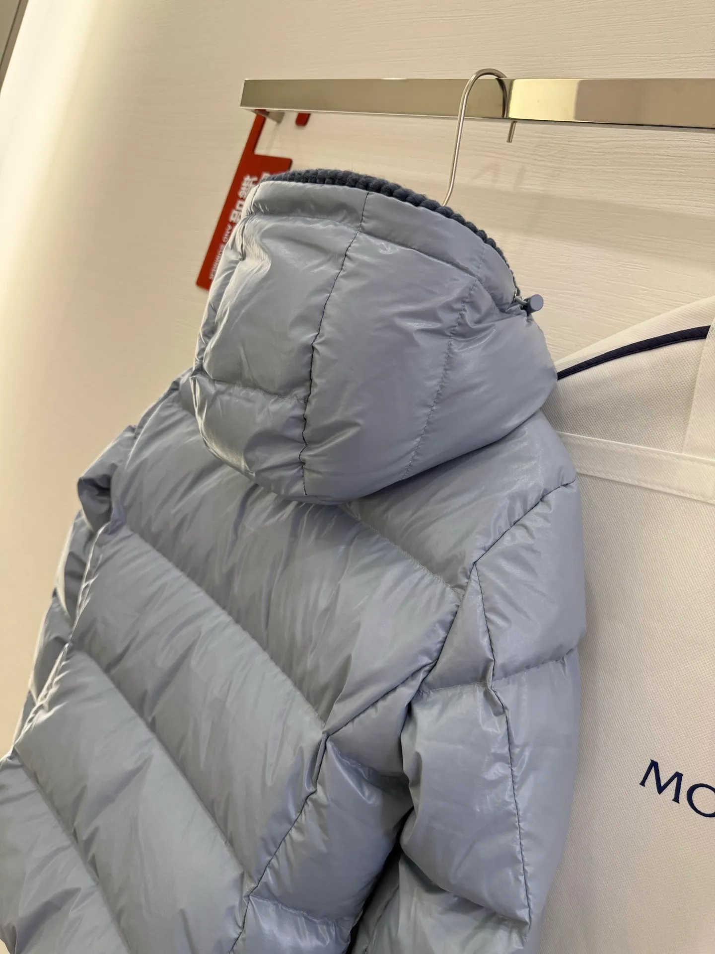 P940 Moncler/Moncler 25 new oil wax leather waisted GLAREIN hooded long-sleeved down jacket for women. Oil wax leather coated new fabric, slim design style, warm and slimming, 90% goose down filling, molded custom hardware. Color: red, white, blue, black Code number: 1-2-3-4