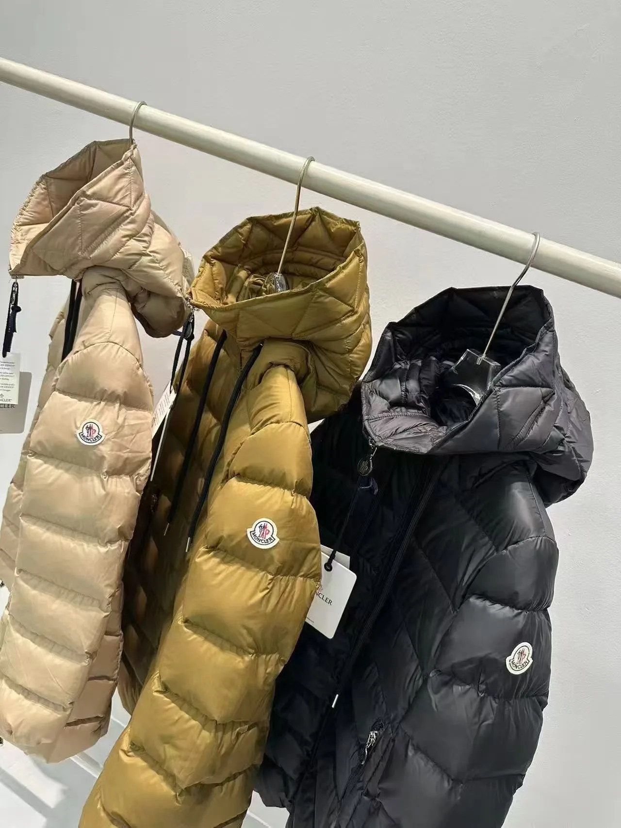 P1180 Moncler Suyen 25 new style mid-length women's drawstring waist hooded doll style down jacket Color: black khaki olive green Size: 012