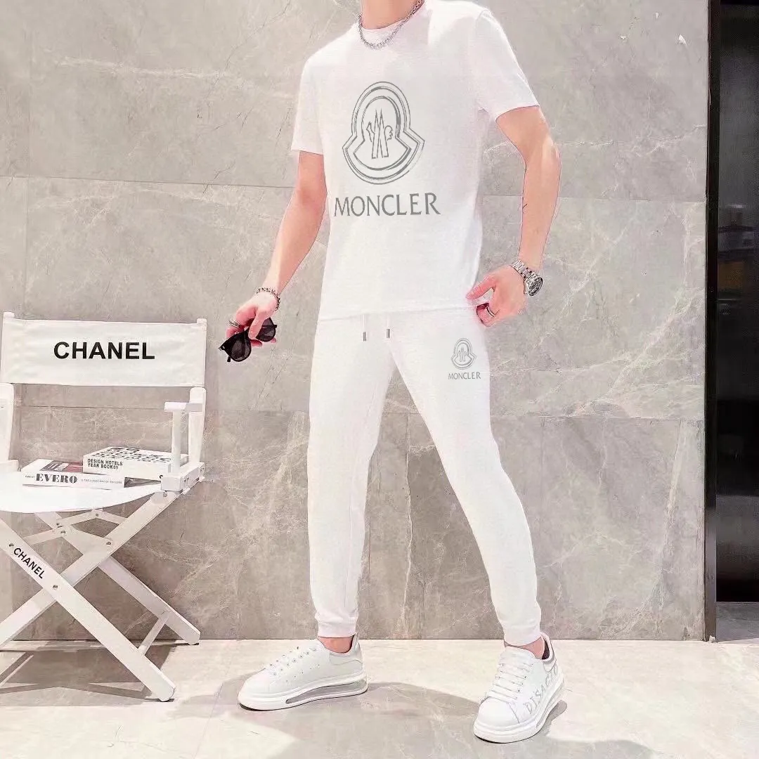 P330 💰【MONCLER】(Fat Man's Gospel) The same style as the 2025 official website. World-renowned luxury brand. Summer men's (double mercerized) high-quality 🐂 suit. It is made of imported original single fabrics. It is a trendy style of the season and a versatile hit. Simple and elegant, precise workmanship allows you to be at the top of fashion. Size: M-5XL (can be worn up to 220 pounds)