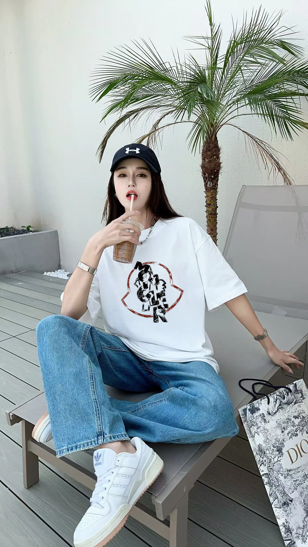 P140 [MONCLER] 2025FW short-sleeved T-shirt, badge + LOGO printing, high-end 26s double yarn 300g fabric, heavy fabric, custom stretch rib, same cylinder and dye, complete three standards, same style for men and women, color: black, white, size: S M L XL 2XL