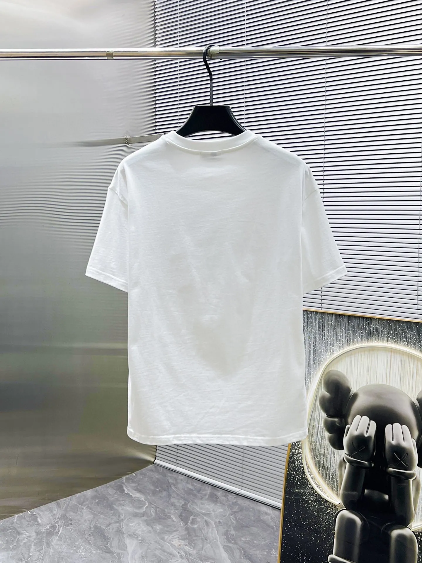 P560 Brand [MONCLER Mouth Covered] 2025 round neck short-sleeved shorts suit. The pure cotton fabric upper body will not be stuffy, the smooth and comfortable skin-friendly effect is more breathable, the fabric has its own texture, classic logo technology, a new interpretation from a unique angle, the first choice for fashion and versatility! Size: M-3XL (maximum wear: 190 pounds)