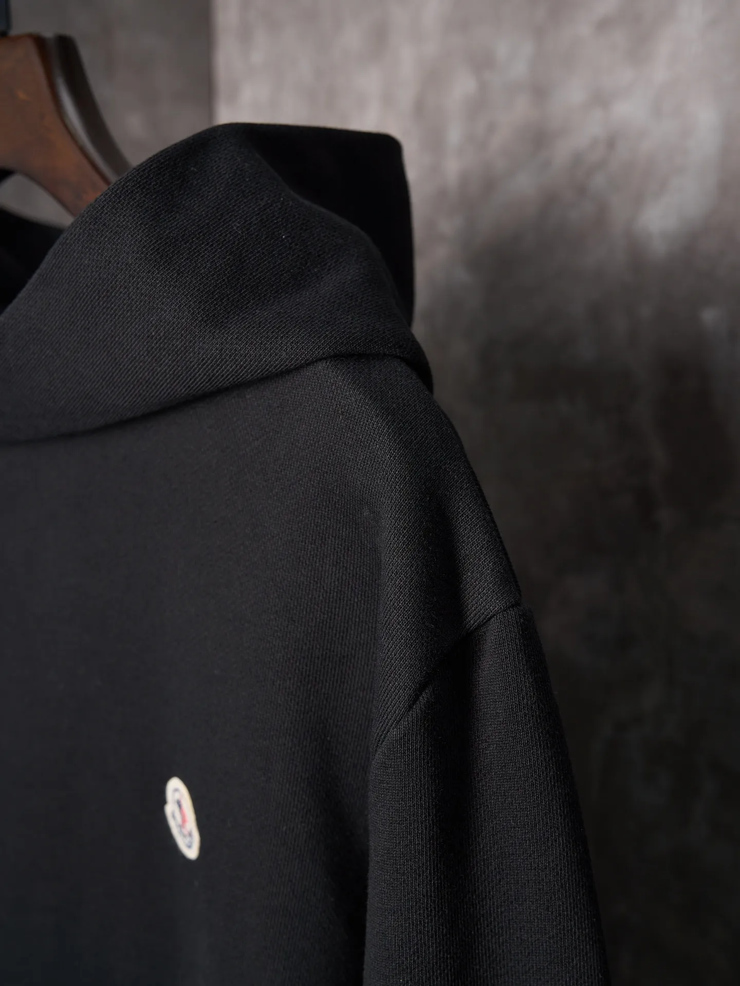 P380 Actual hanging auction] MONCLER/Mask solid color logo patch hooded sweatshirt [Ready stock] S M L