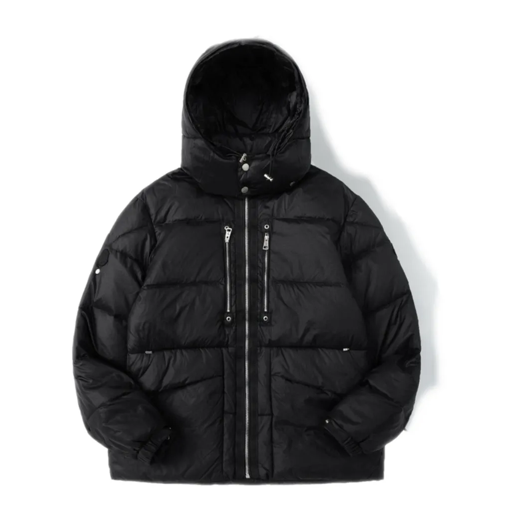 P980 Moncler | Moncler The combination of zipper and hardware looks more advanced! A simple design allows you not to be afraid of the cold in winter! Filled with white down for warmth and care! The two-way zipper fly can adjust the shape of the clothing and lock in the temperature!  The imported fabrics are supplied by customers, are windproof and snowproof, have a first-class feel, full texture, and no velvet leakage! The inside is full of down, international standard 90% white duck down ➕ 10% white duck feathers! High fluffiness and great warmth retention properties! Simple silhouettes and cuts can be styled in any style! How to tell whether a piece of down has high down content? Open the inside and press the convex part of the down, and it will rebound slowly! Please pay attention to the distinction. The ingredients of many washed wheat products on the market are different from the real thing! Our family guarantees that not a single ingredient is missing!  Outer layer material: customized m fabric material provided by customers! High density! Not only is it breathable and comfortable to wear! It also has good anti-low temperature, anti-static and anti-wrinkle effects! Specially designed ultra-durable fabric to keep you warm and dry even in extreme environmental climates!  It can bring you the best warmth in late autumn, with pure British blood! Bring an extraordinary experience! A down vest can bring you plenty of warmth in autumn and winter when the temperature changes suddenly!  If you come across such a beautiful model, hurry up and grab it. Exclusive stock, exclusive resource gifts, super recommended! Needless to say, it’s a good thing. It would be a pity to miss it. I look forward to your fans’ perfect performance!  Product Color: Black Silver Gray Size: 1 2 3 4 5
