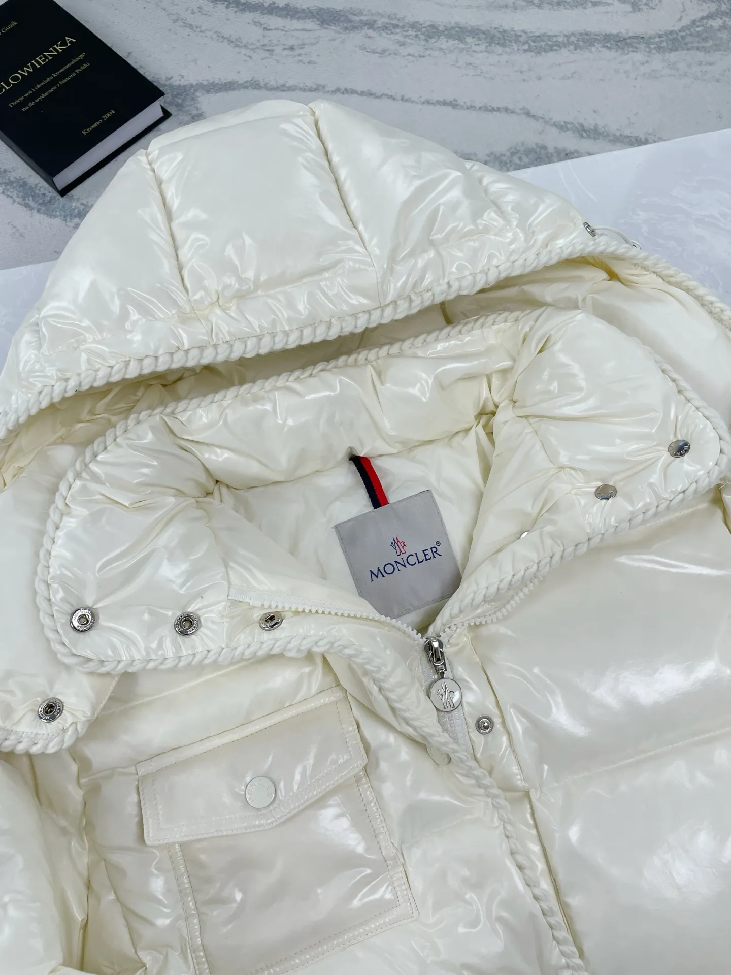 P930 (high version) Moncler-Mask-25ss woven trim hooded women's slimming waist down jacket Size:0 1 2 3
