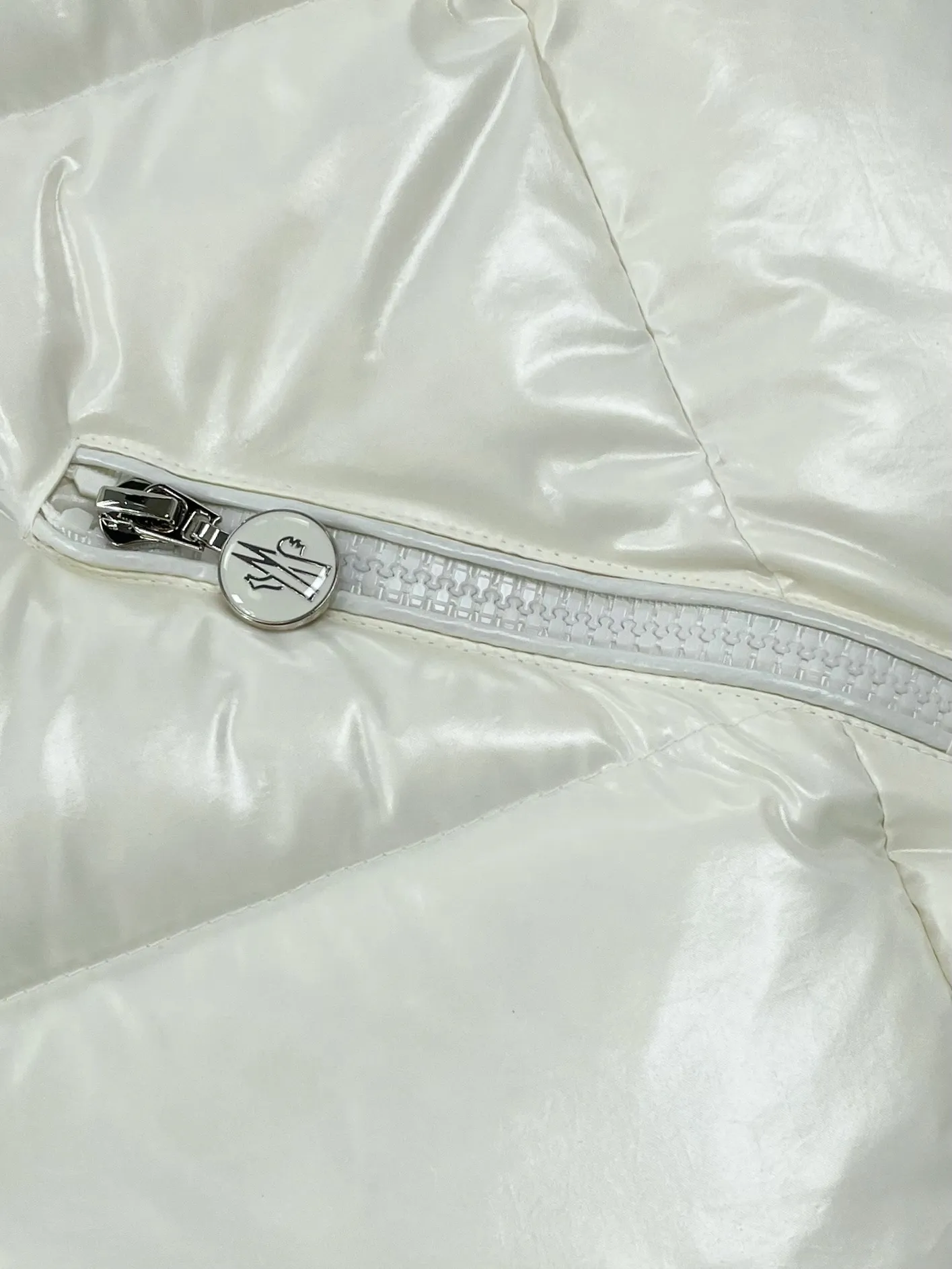 P930 (high version) Moncler-Mask-25ss woven trim hooded women's slimming waist down jacket Size:0 1 2 3
