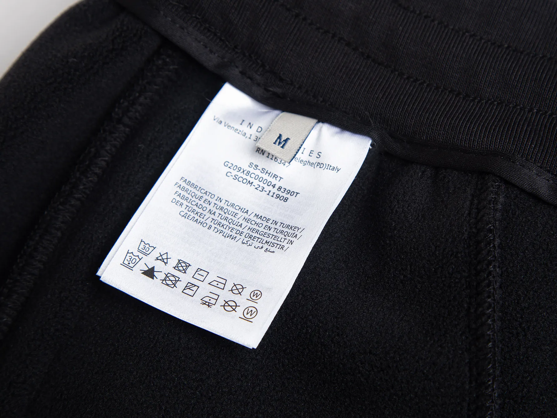 💰Coat 200, trousers 170, plus velvet style, popular recommendation for foreign trade orders - Moncler official website classic style, logo plus velvet and thickened casual jacket - using exclusive custom-made plus velvet and thickening, complete thread dyeing in the same vat, customized accessories, exclusive quality difference currency, welcome to compare - Color: black - Size: M L XL XXL