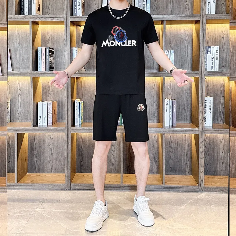 P290 Brand【MONCLER】2025 new men's short-sleeved shorts suit! Synchronous sales on the official website! High-end version on the market! It feels delicate and soft! Make you more comfortable to wear! The draped silhouette is awesome! Size: M-5XL (please state your height and weight when placing an order)
