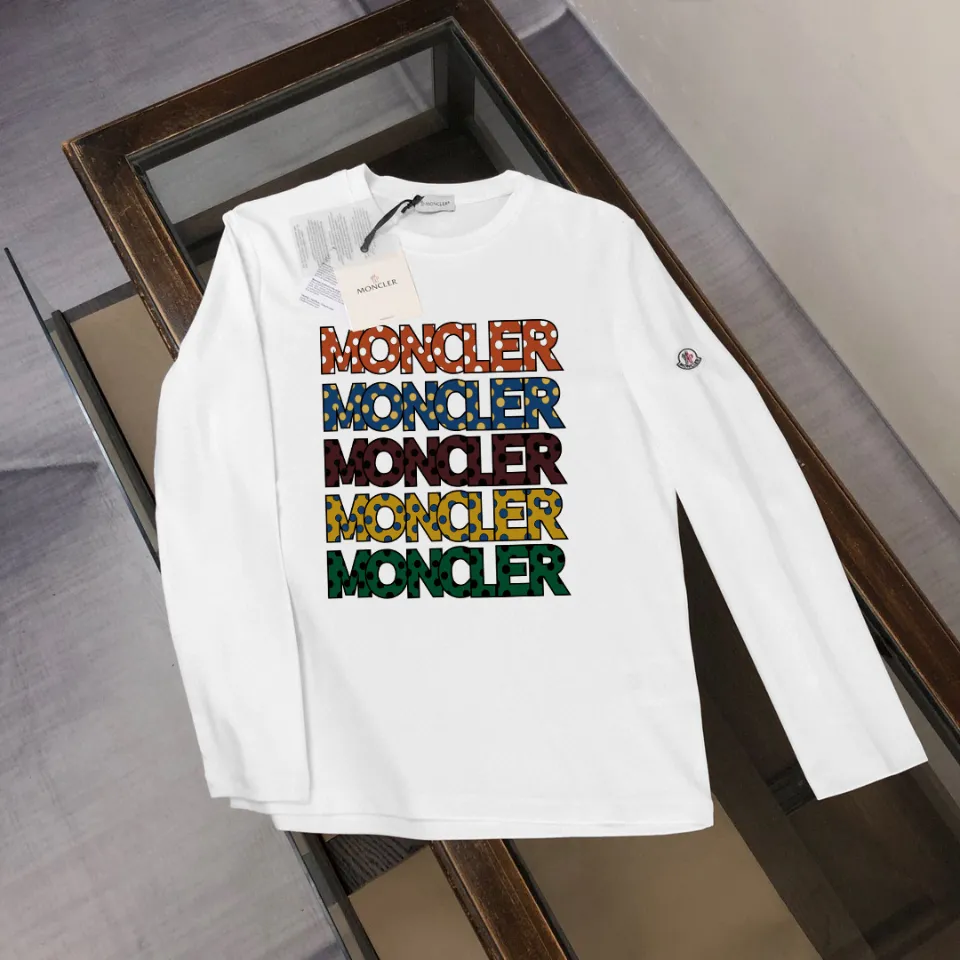 P180, a non-off-the-shelf model, you can trust it. Moncler printed long-sleeved T-shirt, 240g breathable cotton fabric, very soft and comfortable texture, does not shrink, does not deform, does not ball), can be worn alone as a base layer. Original customized accessories, collar label, care mark, hangtag, packaging (perfect details) Color: White Black Size: XS S M L
