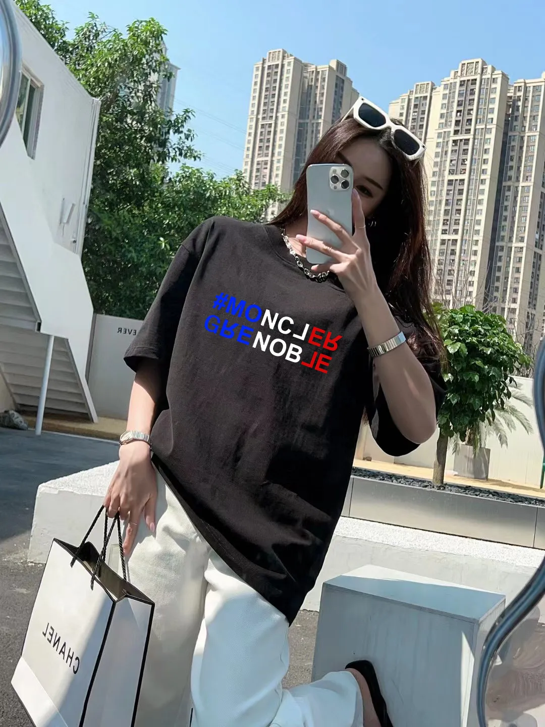 P140 [MONCLER] 2025FW short-sleeved T-shirt, LOGO printing, high-end 26s double yarn 300g fabric, heavy fabric, custom stretcher rib, same vat and dye, three standard complete, same style for men and women, color: black, white, size: S M L XL 2XL