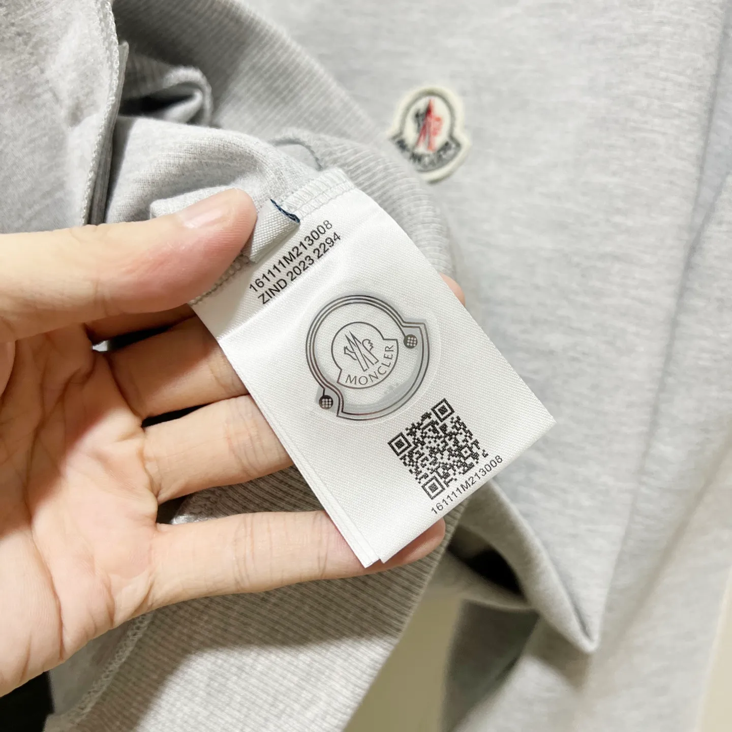 P270 MONCLER/Mask Customized fabric suit zipper jacket Simple side webbing splicing craftsmanship brand chapter logo Official synchronization High version High quality Fashion personality Versatile trend Pure original quality Original fabric Hang tag Collar label Washed wheat Complete with three standards Color: Black. Blue. Gray. Size: S-2XL