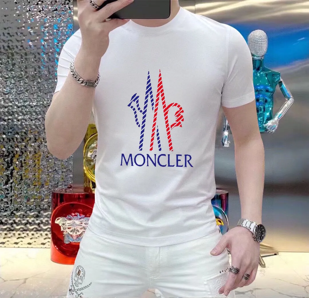 P140 Original men's casual short-sleeved T-shirt from the brand [MONCLER] (Good News for Fat People), new product for the spring and summer of 2025, customized with top-notch logo craftsmanship on the chest, matching details throughout the piece, top-notch quality and tailoring design, customized imported mercerized cotton fabric! Full of style, the color scheme is light and versatile. M-5XL (wear up to 220 pounds)