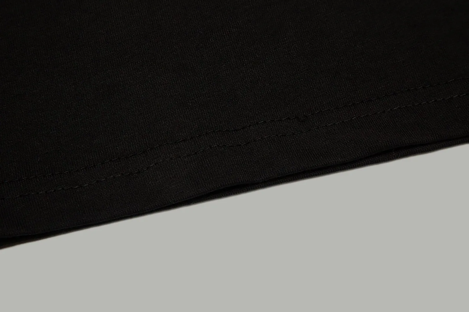 Moncler White - Size: S M L  - Accessories: The original accessories are complete with one to one and three standards, os off-shoulder version, same style for men and women, official website quality - no gender distinction, same style for men and women