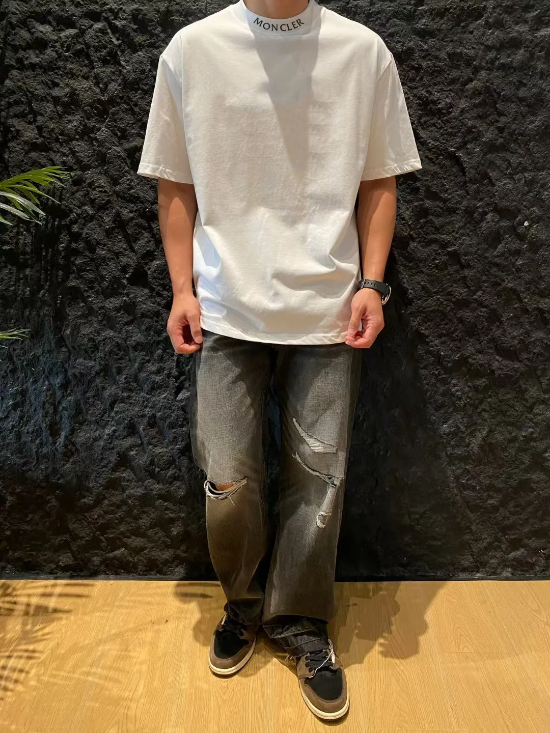 P140 [MONCLER] 2025FW short-sleeved T-shirt, badge + LOGO thick plate, high-end 26s double yarn 300g fabric, heavy fabric, custom stretcher rib, same cylinder and dye, complete three standards, same style for men and women, color: black, white, size: S M L XL 2XL
