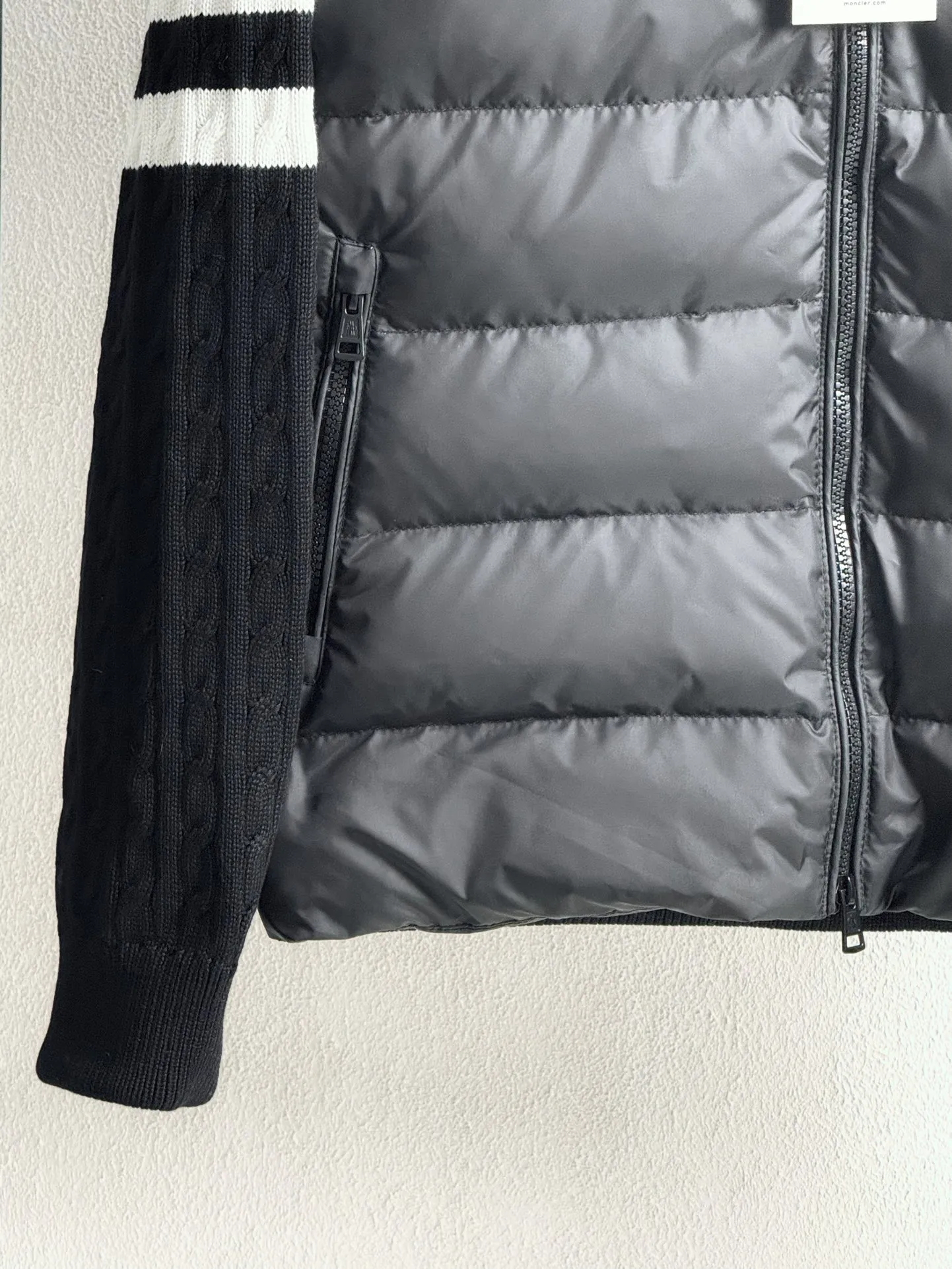 P540 model number Complete three standards Moisture-proof paper Differentiated market currency Free comparison OS version Can be worn up to 200 pounds without pressure Comfortable upper body Color: Black Gray Size: S-XL