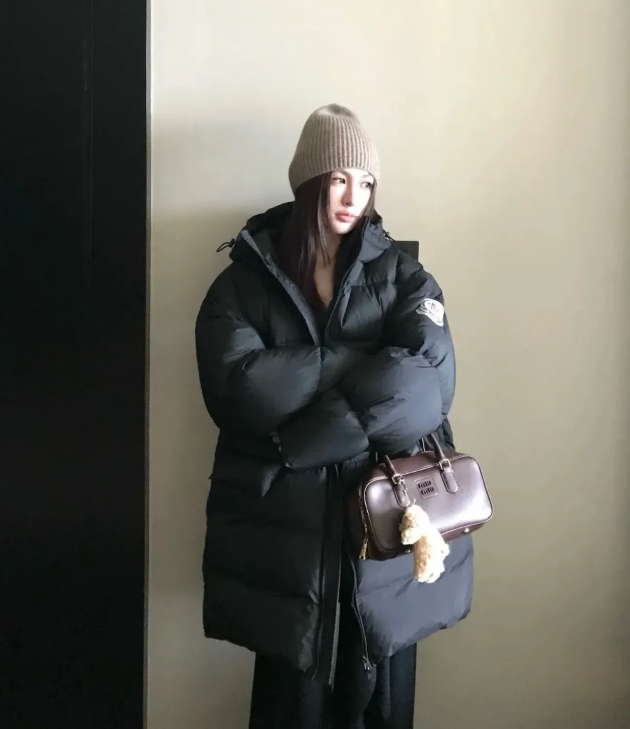 P880 Upper body effect｜Moncler Bosona mid-length large felt badge down jacket. Couple style. Walking duvet. The version is really easy to wear.