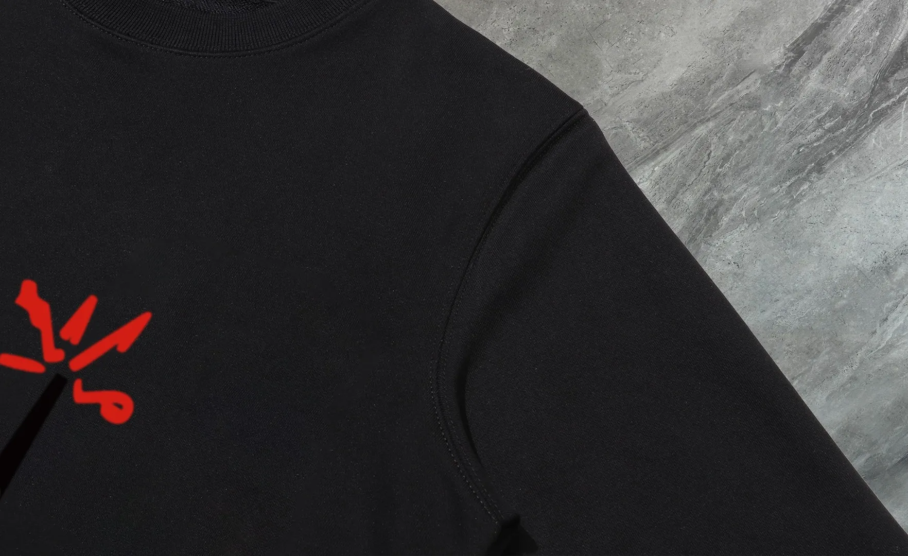 P210 High-version sweatshirt) [Long-term stock] 〖𝐌𝐎𝐍𝐂𝐋𝐄𝐑~Mask〗 Made of 440g heavy-weight fabric. It is different from the market currency. It can be matched with any variety and is properly handsome. 😎The whole dress is made of double waistcoats. The double waistcoats make the whole dress more three-dimensional. Not ordinary factories can do such fine work. 2025 Spring runway version of the T stage, on sale at the counter, round neck terry sweatshirt, high-end double-strand pure cotton, custom-made stretch ribs, dyed in the same vat, complete with three standards, matched with exquisite embroidered LOGO on the chest, simple and advanced, same style for men and women. Color: black, apricot, white, size: S M L XL 2XL