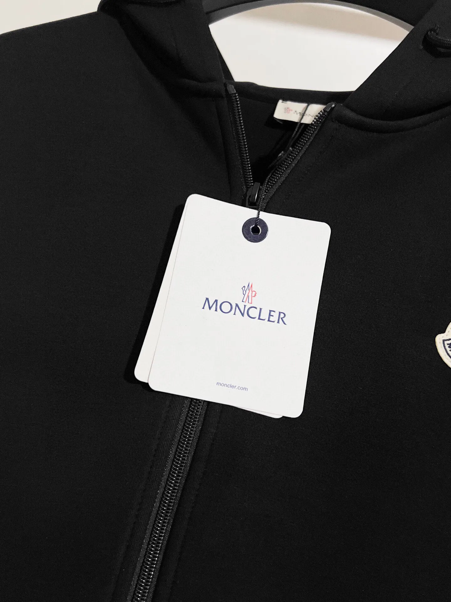 💰Coat 225, trousers 170, thickened air cotton🔥 Recommended hot items for foreign trade orders - Moncler's official website is synchronized with the new thickened air cotton casual jacket - using exclusively customized imported 480g air layer fabric, extremely comfortable upper body, complete custom accessories, exclusive quality differentiated currency, welcome to compare -Color: black sapphire blue -Size: M L XL XXL