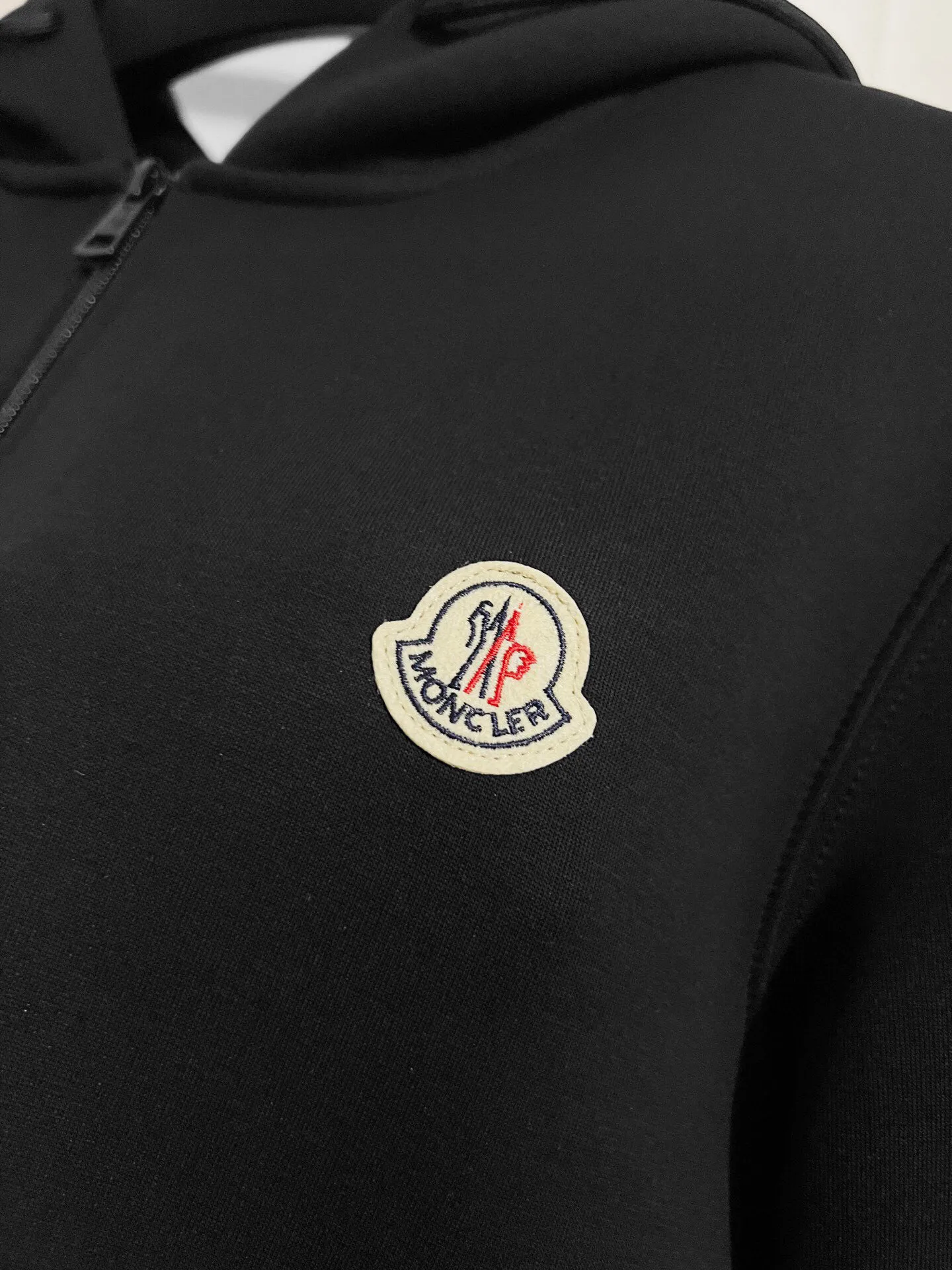 💰Coat 225, trousers 170, thickened air cotton🔥 Recommended hot items for foreign trade orders - Moncler's official website is synchronized with the new thickened air cotton casual jacket - using exclusively customized imported 480g air layer fabric, extremely comfortable upper body, complete custom accessories, exclusive quality differentiated currency, welcome to compare -Color: black sapphire blue -Size: M L XL XXL