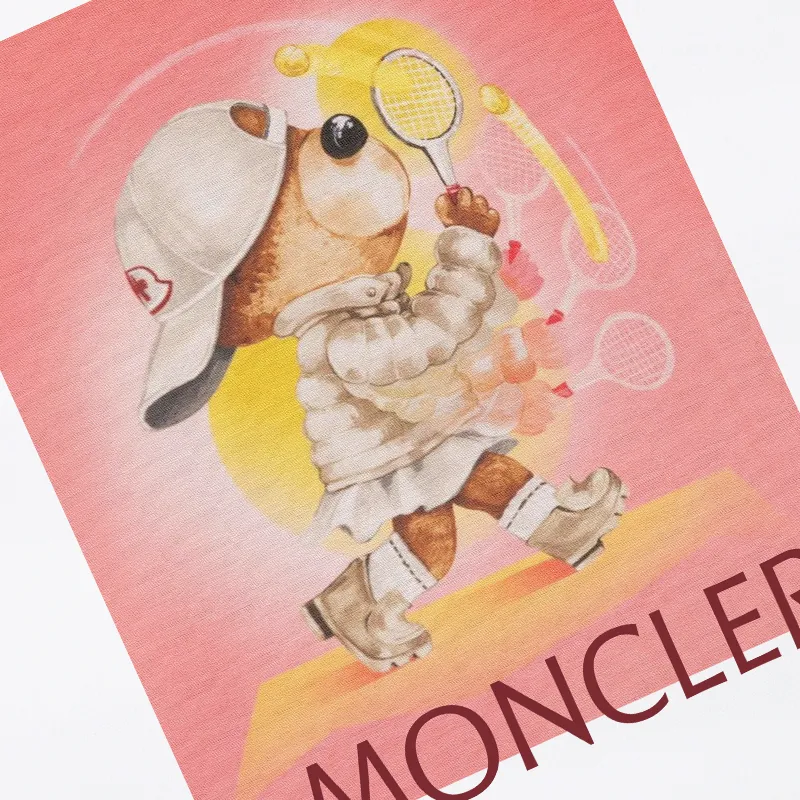 P240 Recommend the most popular Moncler masked 380g printed terry crew neck sweatshirt. Breathable pure cotton fabric. The texture is very soft and comfortable. No shrinkage, no deformation, no pilling). Original customized accessories. Collar label. Wash mark. Hang tag. Packaging (perfect details). Color: White. Black. Size: XS S M L.