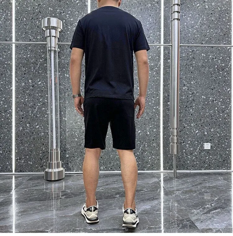 P290 Brand【MONCLER】2025 new men's short-sleeved shorts suit! Synchronous sales on the official website! High-end version on the market! It feels delicate and soft! Make you more comfortable to wear! The draped silhouette is awesome! Size: M-5XL (please state your height and weight when placing an order)