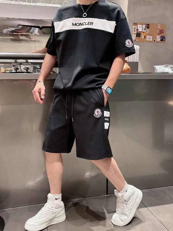 P570 Brand [MONCLER Mouth Covered] 2025 round neck short-sleeved shorts suit. The pure cotton fabric upper body will not be stuffy, the smooth and comfortable skin-friendly effect is more breathable, the fabric has its own texture, classic logo technology, a new interpretation from a unique angle, fashionable and versatile choice! Size: M-3XL (maximum wear: 190 pounds)