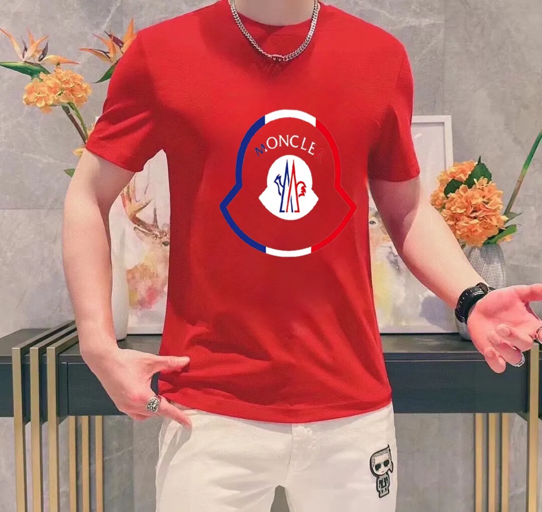 P140 Brand [MONCLER] (Good News for Fat People) original men's casual short-sleeved T-shirt, new product for spring and summer 2025, customized top-notch logo craftsmanship on the chest, matched with the entire details, quality and tailoring design are first-class, customized imported mercerized cotton fabric! Full of style, the color scheme is light and versatile. M-5XL (wear up to 220 pounds)