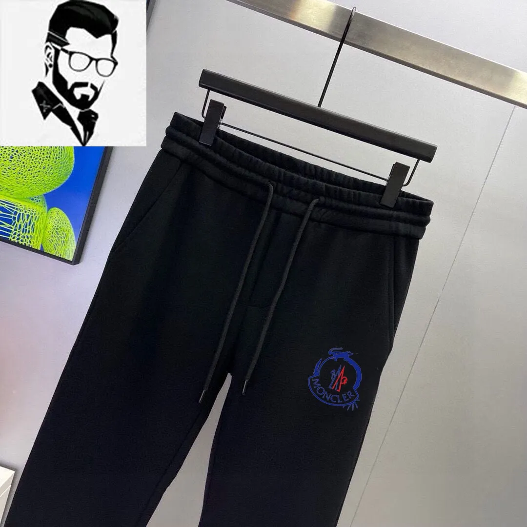 P380 💰 [MONCLER Mouth Covering] (Gospel for Fatty) hot-selling suit is coming. Focus on the original version of the official website. 2025 new hot-selling sweatshirt suit. The original order is hard to buy🇭🇰. It is the meticulous work of top designers for a fitting and perfect upper body effect. All-natural high-quality Roman cotton 100%, close-fitting comfort, noble and elegant! Original hardware embodies elegance and nobility! Counter size: M-5XL (maximum wear up to 220 pounds)