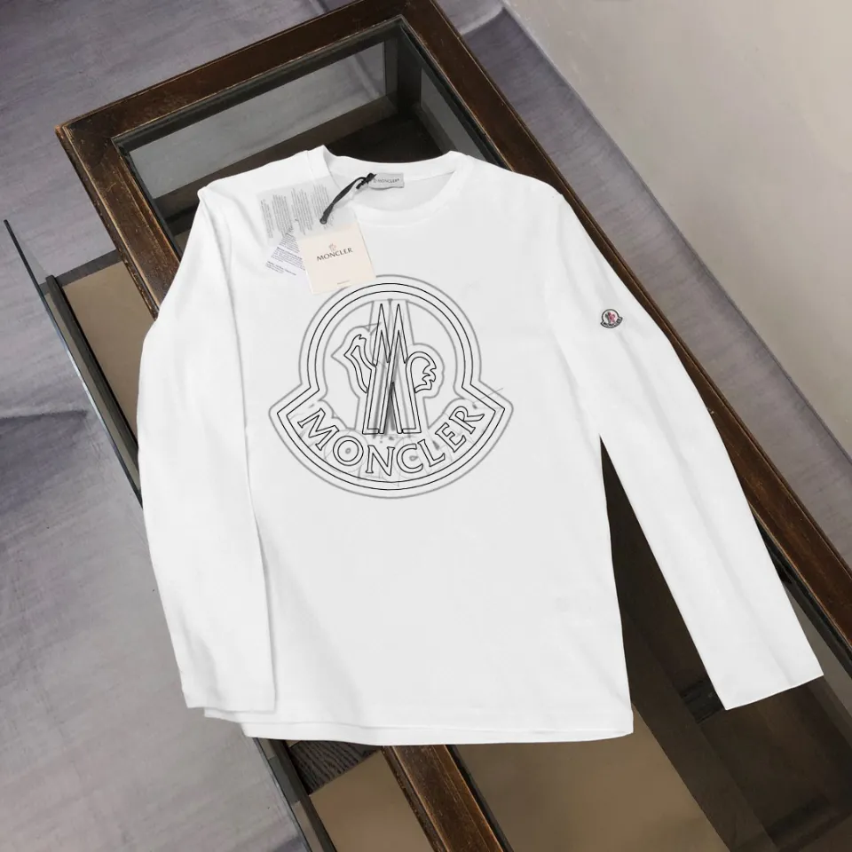 P180, a non-off-the-shelf model, you can trust it. Moncler printed long-sleeved T-shirt, 240g breathable cotton fabric, very soft and comfortable texture, does not shrink, does not deform, does not ball), can be worn alone as a base layer. Original customized accessories, collar label, care mark, hangtag, packaging (perfect details) Color: White Black Size: XS S M L