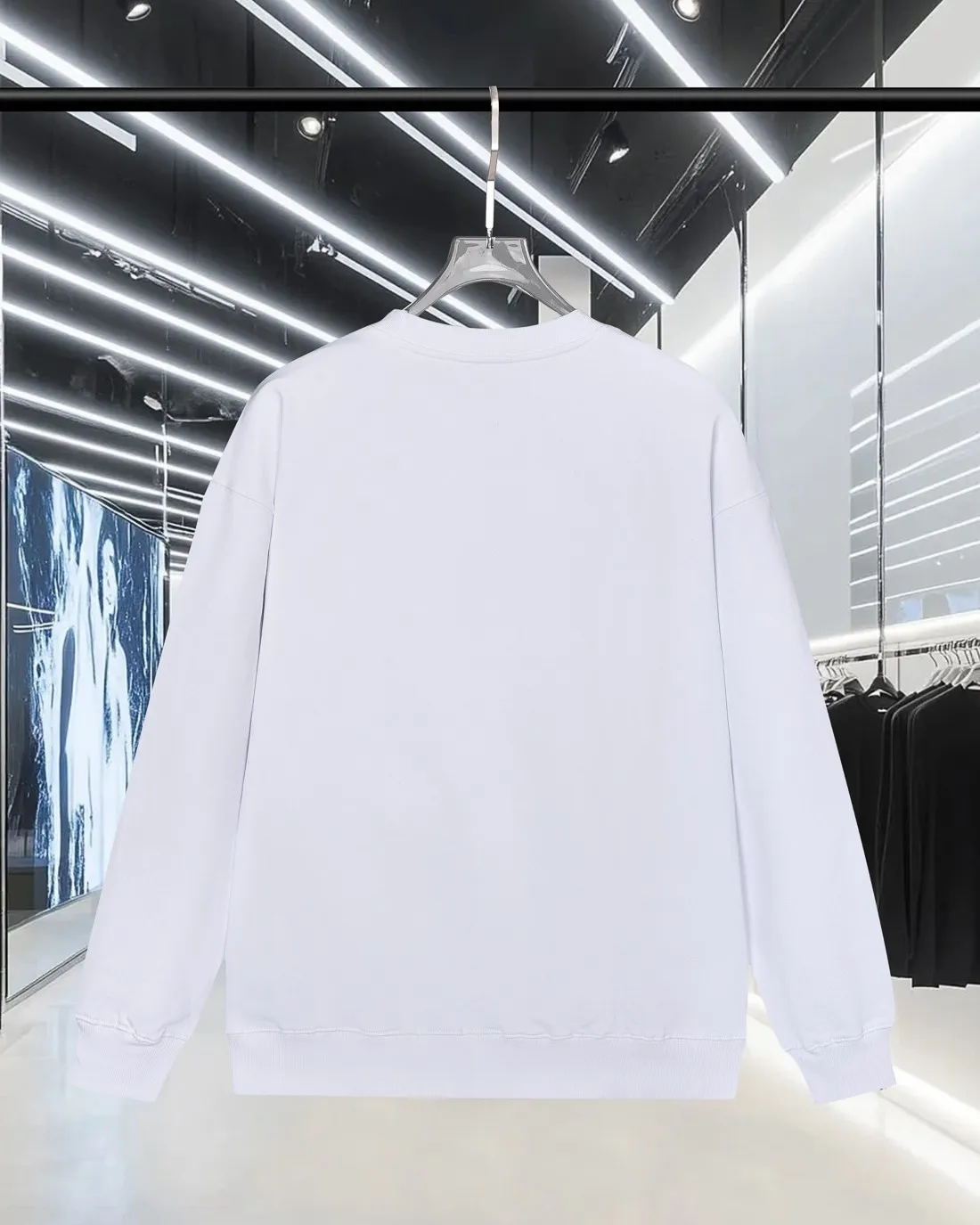 P220 (Next day shipping) MONCLER/Mousse 2025Fw new autumn and winter style 400g pullover round neck long-sleeved sweatshirt Color-blocking graffiti offset letter logo embossing process Uniform style for men and women Brand classic Pure cotton fabric Official synchronization High version High quality Fashion personality Versatile trend Pure original quality Original fabric Hang tag Collar label Washed wheat Complete three labels Color: Black. White. Size: S-XL