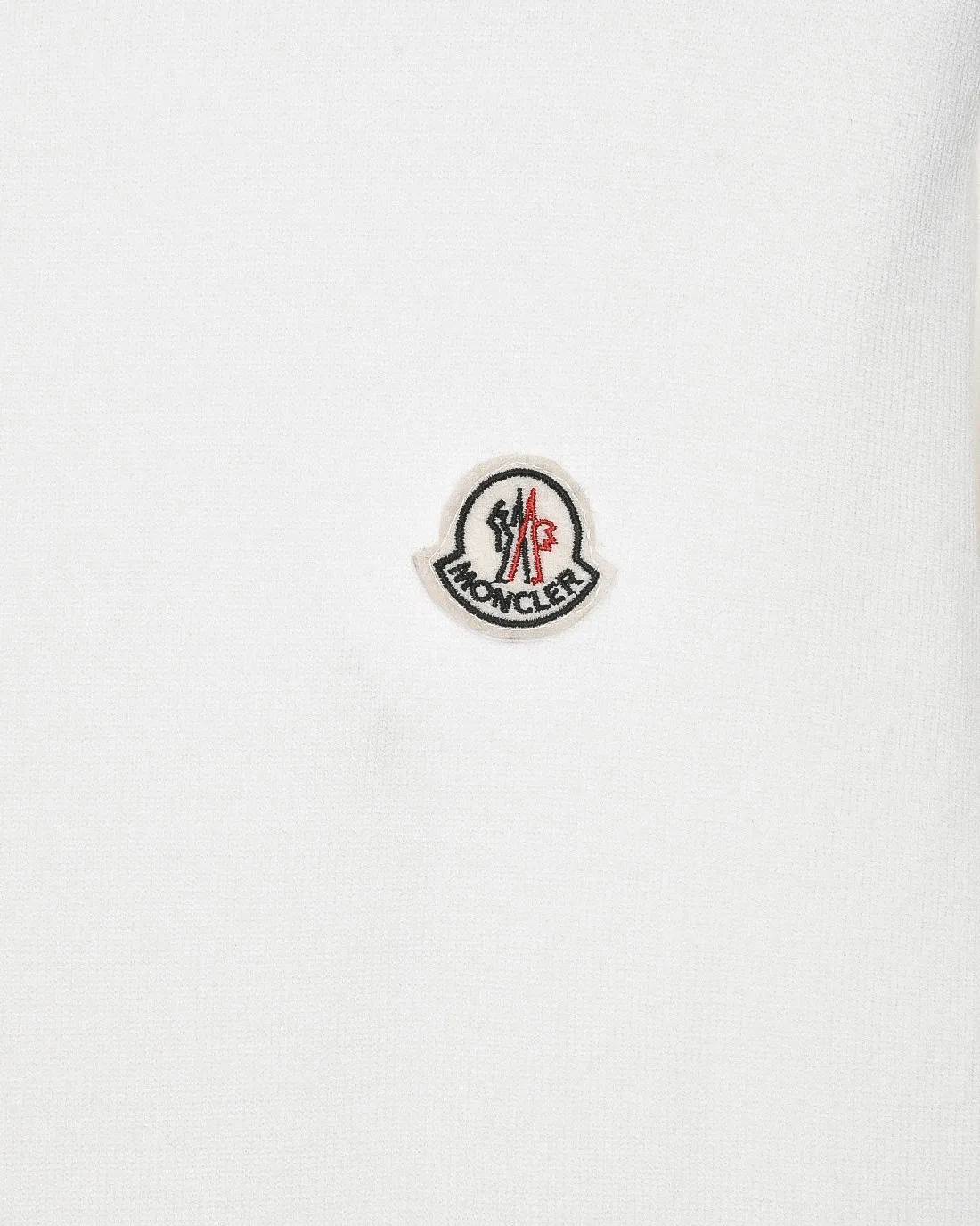 P236 (please stock available) Moncler/Mask 25Fw classic chest Logo letter badge logo casual knitted pullover sweater 2025FW official website new original fabric official same style Selected sweater customization Imported wool fabric High-end version, counter custom fabric High breathability and comfort, precision production, impeccable detail processing, ✅customized logo engraved buttons, three complete labels. Brand element design concept reflects high quality. It feels delicate and soft! Presenting a casual cut, the upper body shape is great 🐍 Color; black, white and gray Size: M-XXXL