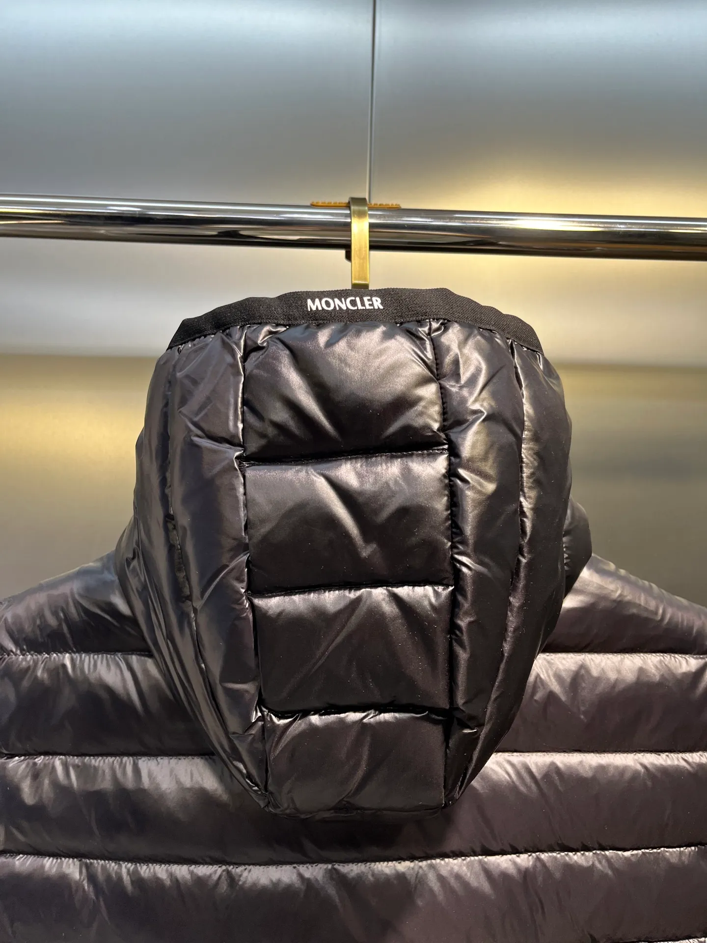 P700 Moncler🌟 2023 new autumn and winter Moncler black glossy thin hooded down vest 901 Color: Black Navy Size: 1 2 3 4 5