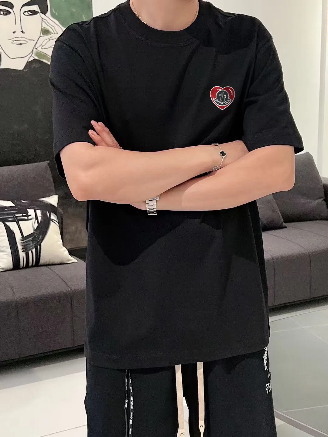 P150 [MONCLER] 2024FW short-sleeved T-shirt, love embroidery technology, high-end 32s double yarn 260g fabric, heavy fabric, custom stretch rib, same vat and dye, complete three standards, same style for men and women, color: black, white, size: S M L XL XXL