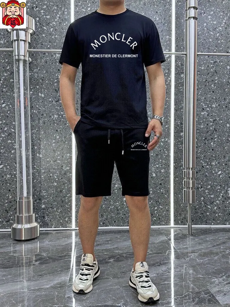 P290 Brand [MONCLER] 2025 new men’s short-sleeved shorts suit! Synchronous sales on the official website! High-end version on the market! It feels delicate and soft! Make you more comfortable to wear! The draped silhouette is awesome! Size: M-5XL (please state your height and weight when placing an order)
