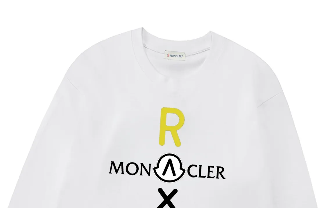 P170 Moncler 2025 new model, light luxury, cross printed letter logo, same style for men and women, long-sleeved T-shirt ·Customized 300g 100% double yarn pure cotton fabric ·Dyeing 32 count double-strand thread ·Collar label, hangtag, main mark and three labels complete Color: White Size: XS S M L