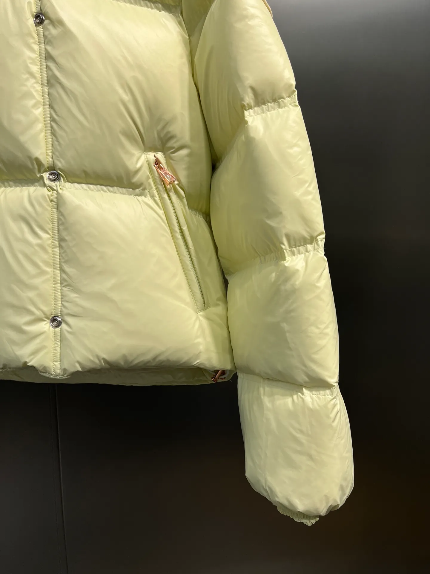 P880 Moncler🌟Moncler