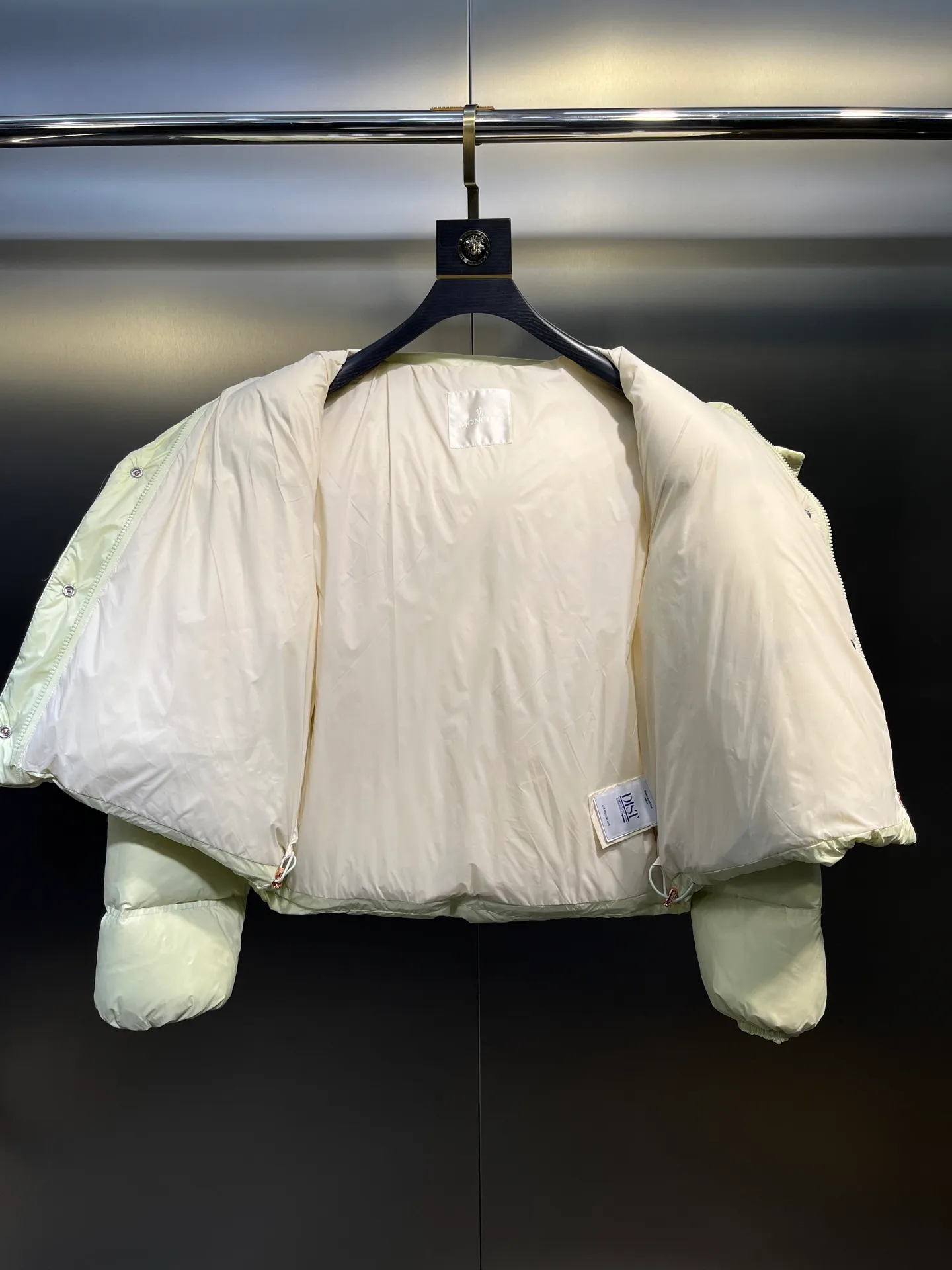 P880 Moncler🌟Moncler