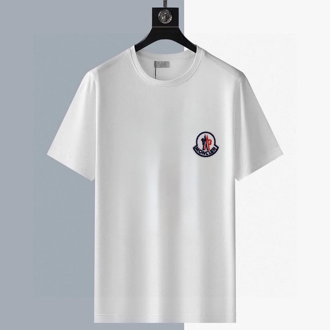 P320 [MONCLER Mouth Mouth] (Fat Man's Gospel) The same style as the 2025 official website. World-renowned luxury brand. Summer men's (double mercerized) high-quality 🐂 suit. It is made of imported original fabrics. It is a fashion trend of the season and a versatile hit. Simple and elegant, precise workmanship allows you to be at the top of fashion. Size: M-5XL (can be worn up to 220 pounds)