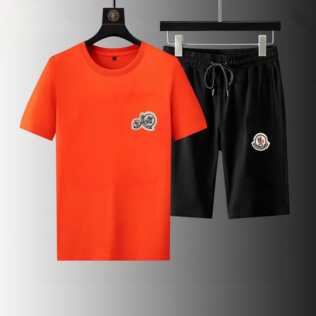 P290 Brand [MONCLER] 2025 new men’s short-sleeved shorts suit! Synchronous sales on the official website! High-end version on the market! It feels delicate and soft! Make you more comfortable to wear! The draped silhouette is awesome! Size: M-5XL (please state your height and weight when placing an order)