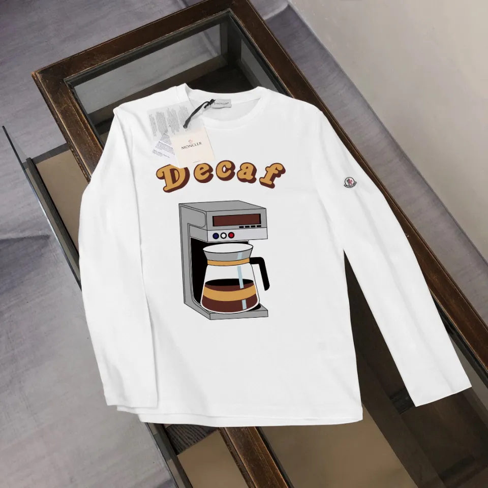 P180, a non-off-the-shelf model, you can trust it. Moncler printed long-sleeved T-shirt, 240g breathable cotton fabric, very soft and comfortable texture, does not shrink, does not deform, does not ball), can be worn alone as a base layer. Original customized accessories, collar label, care mark, hangtag, packaging (perfect details) Color: White Black Size: XS S M L