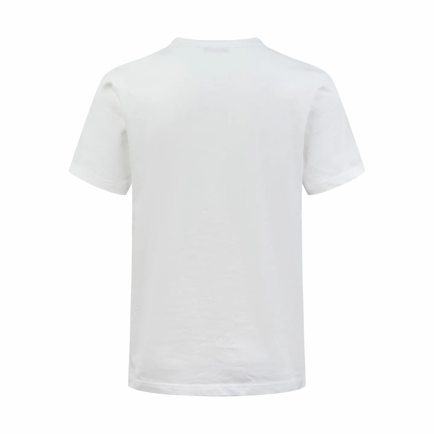 P160 Moncler patch logo short sleeves. Customized Yunrou plain cotton. It feels delicate and comfortable against the skin. A touch of simple white. Pure and elegant. The iconic three-color design badge is embellished on the chest to interpret the visual grammar of modern luxury. The Moncler embroidered logo on the side highlights the brand style. Making the logo become part of the identity is the ultimate pursuit of luxury goods. Process 1: Using imported machine embroidery technology, using advanced computer control systems and precision mechanical components to realize Moncler embroidery logo embroidery operations. High precision, smooth and delicate lines. Process 2: The fabrics are washed and have a better hand feel. Not easy to deform, not easy to shrink, not easy to fade, and maintain long-term beauty. Version: Loose version. Size: S M L XLxxl