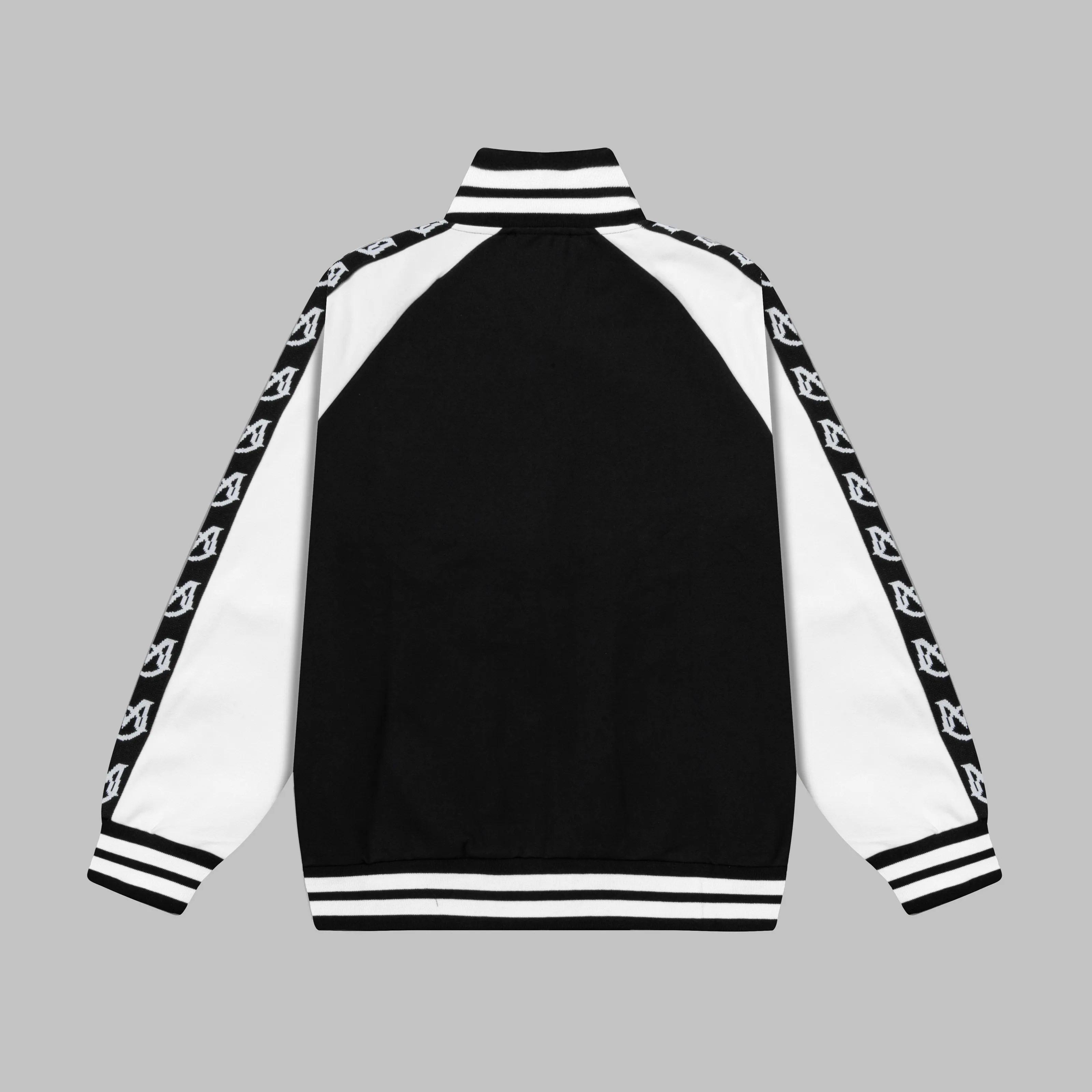 P270 MONCLER/Mask Custom fabric suit zipper jacket Color block design embroidered micro-label LOGO hand sleeve webbing technology Official synchronization High version High quality Fashion personality Versatile trend Pure original quality Original fabric Hang tag Collar label Washed wheat Complete three standards Color: black and white. Black green. Black yellow. Size: S-2XL