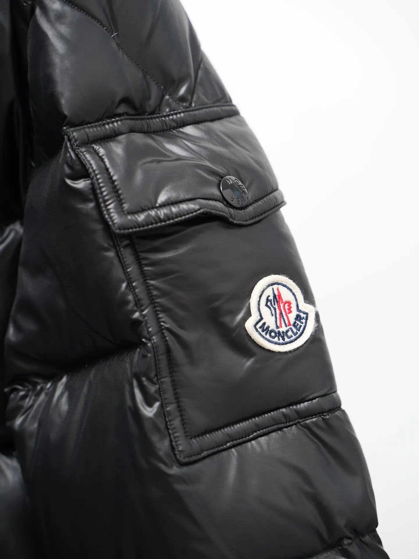 P640 Moncler Moncler Maya Men's Outdoor Down Jacket Jacket Black