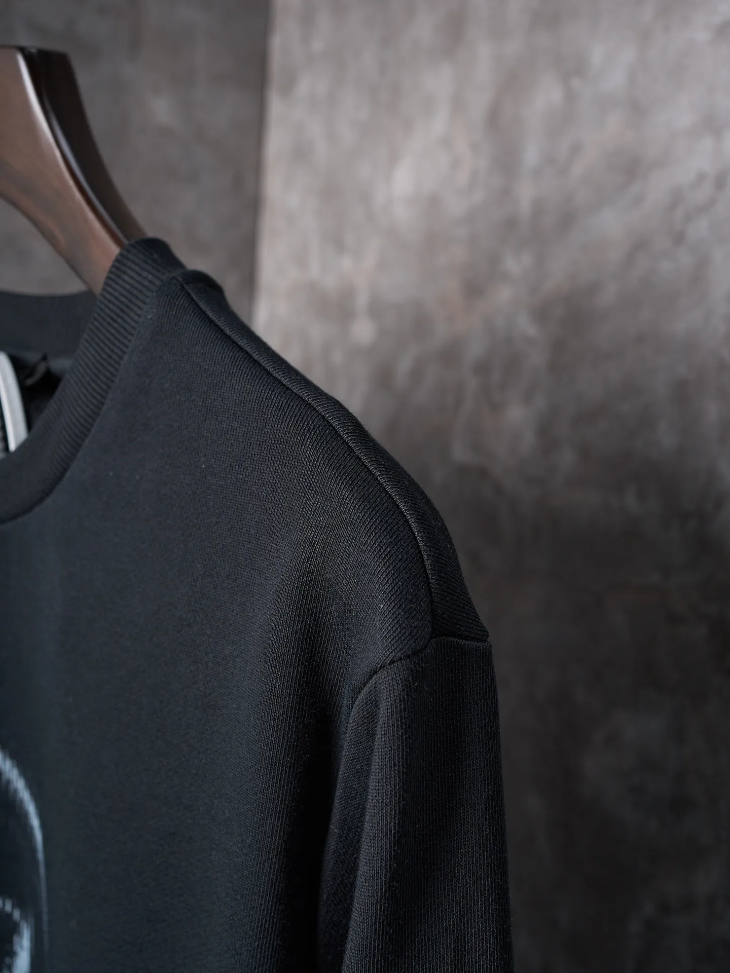 P330 [actual hanging auction] MONCLER/mask blur printed casual round neck long-sleeved sweatshirt [in stock] S M L