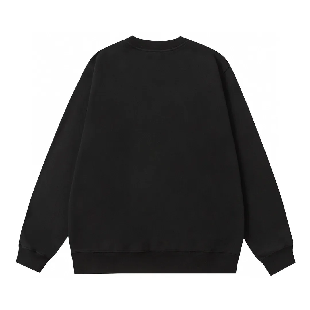 P210 Style No.: 854 〈MONCLER〉The price of the embroidered printed round neck sweatshirt with a hood is actually quite advantageous. Those who have been to the counters should know that the price of the hooded sweatshirt is not much cheaper than that of Gucci Burberry. It is just relatively low-key and unwilling to hype. It is a picture that you want to buy or not. The aloof existence... ✅460 grams of 100% pure cotton wool fabric OS version is too large ✅Combined with the original high weight double yarn thread ✅Correct three-needle and five-thread craftsmanship Chain edge Color: Black White Size S M L