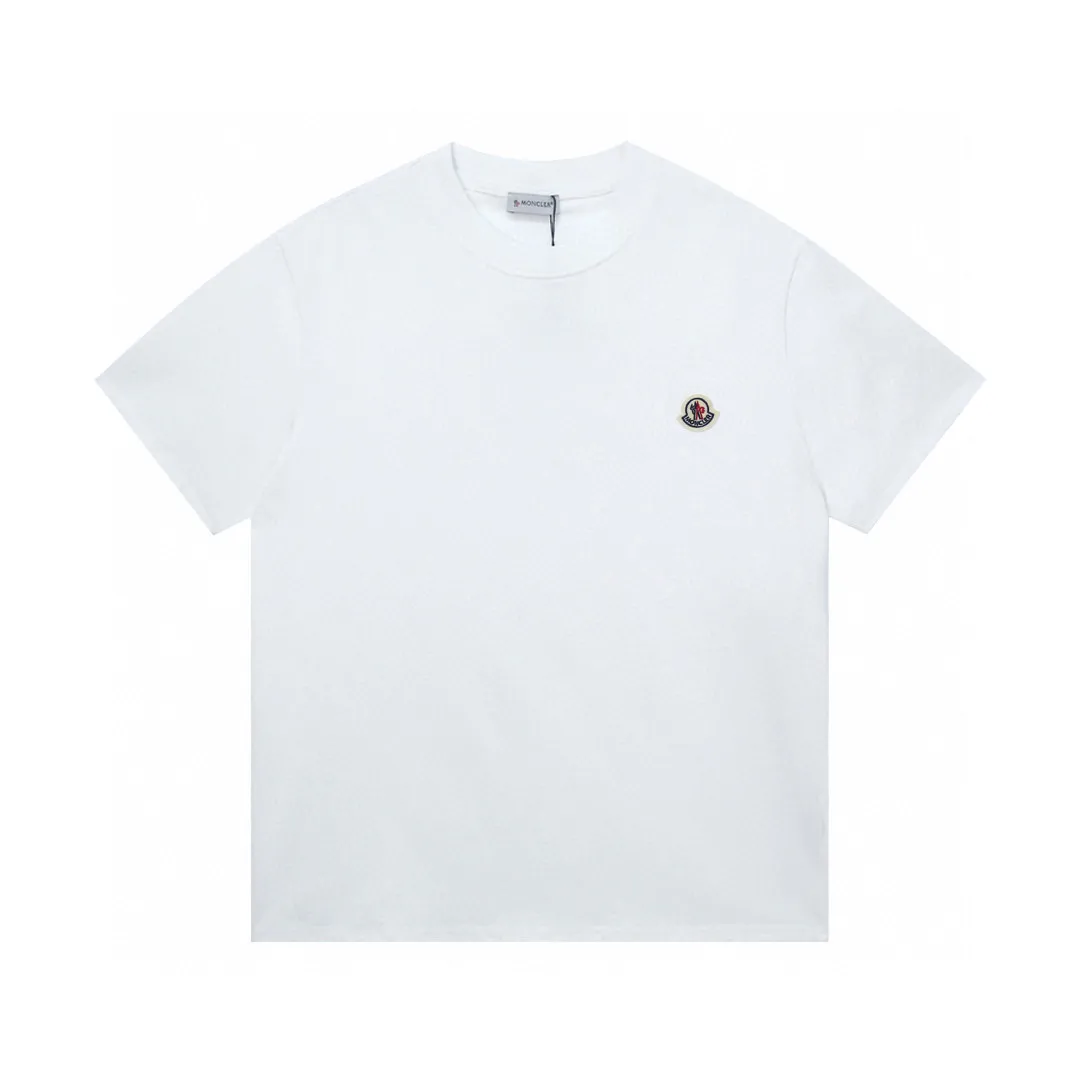 P130 Style No.: 808 〈MONCLER〉The price of the mousse is actually quite advantageous. Those who have been to the counters should all know that the price of the mousse is not much cheaper than Gucci Burberry. It is just relatively low-key and unwilling to hype. It is a picture that you want to buy or not. It has an aloof existence... Exclusively customized 270 grams of 32-count double yarn smooth cotton. The texture is very soft and comfortable. 100% different from the top fabrics in the market (does not shrink, deform, or pill). Matched with 320g 1*1 thread (the fabric thread is dyed in the same vat, no color difference, the thread is not easy to deform) Color: black white floral gray burgundy code number: S-XL
