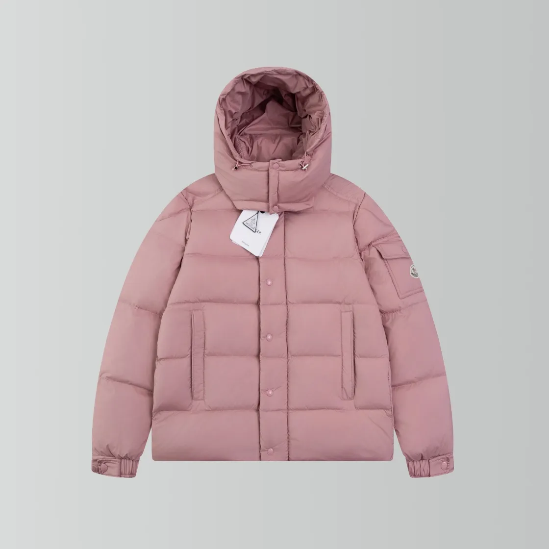 P720 top version Moncler/mask 24FWMarie70 winter women's down jacket, genuine synchronous anti-counterfeiting chip sensor! National standard 90 white duck down, high version of the classic series, never false goose down and other series of misleading! 15D nylon fabric/lining is of the highest standard, never velvet! The auxiliary materials and hardware are all custom-made from the original factory, 100% restoring the replica quality! The perfect combination of every link ensures the smoothness of each piece of clothing. Color: white pink