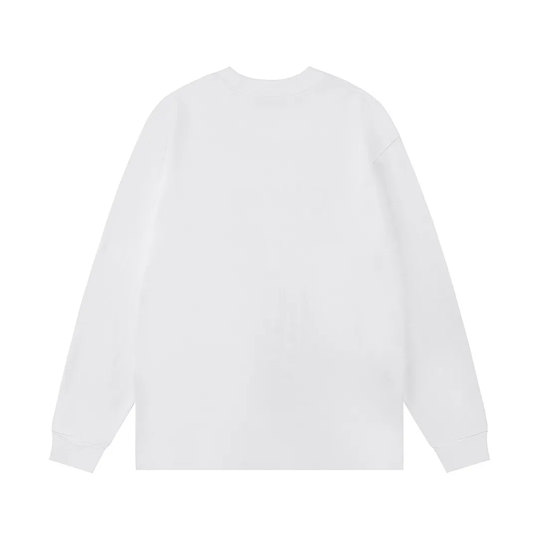 P170 Moncler 2025 new model, blue letter logo, same style for men and women, long-sleeved T-shirt ·Customized 300g 100% double yarn pure cotton fabric ·Dyeing 32 counts double-strand thread ·Collar label, hangtag, main mark and three labels complete Color: White Size: XS S M L