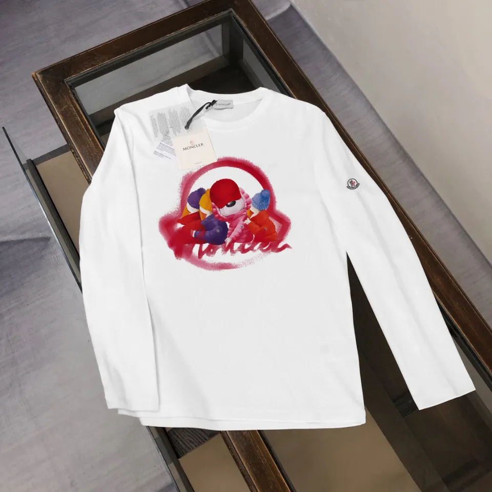 P180, a non-off-the-shelf model, you can trust it. Moncler printed long-sleeved T-shirt, 240g breathable cotton fabric, very soft and comfortable texture, does not shrink, does not deform, does not ball), can be worn alone as a base layer. Original customized accessories, collar label, care mark, hangtag, packaging (perfect details) Color: White Black Size: XS S M L